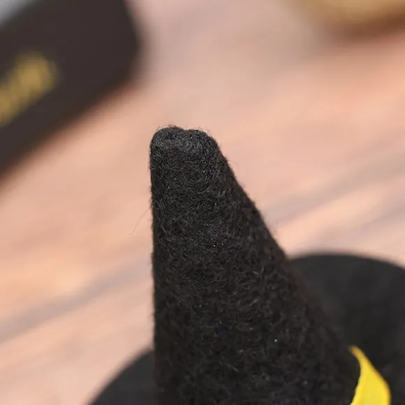 2 stk. Miniature Dukkehus Filt Heksehatte Til Halloween Dukkehus