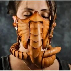 Facehugger håndsyet lædermaske horror Halloween Alien kostume