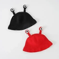 Håndvævet hue, strikket tegneserie-beanie, teenager-beret-hat, nyhedshovedbeklædning, sød nyhedshovedbeklædning, Halloween-fotorekvisitter rød (rød) | Fyndiq