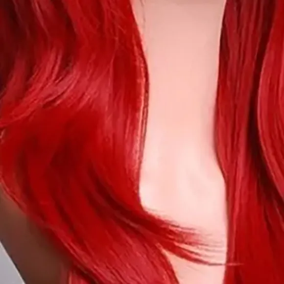 Rød lang krøllet paryk Universal åndbar blød behagelig rød paryk med hårnet til Halloween jule cosplay fest