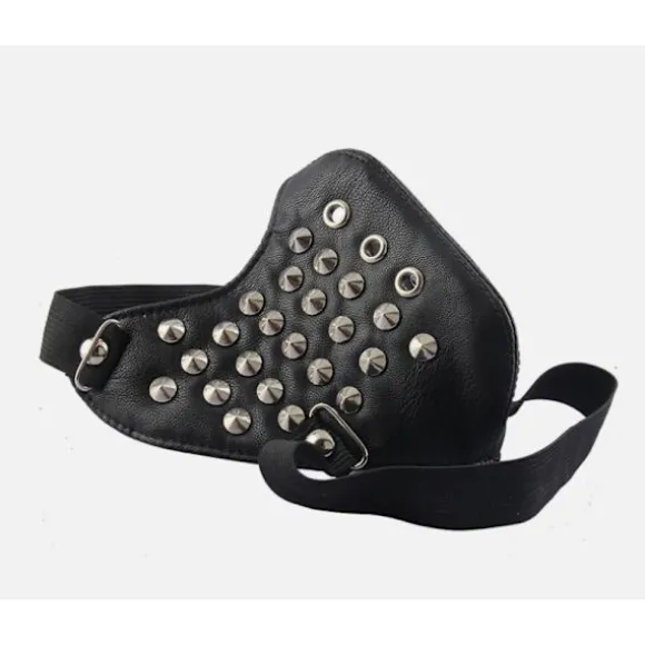 Sort ansigtsmaske i kunstlæder med kegleformede nitter (justerbar, unisex) Black