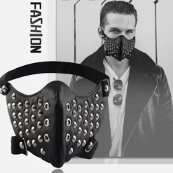 Sort ansigtsmaske i kunstlæder med kegleformede nitter (justerbar, unisex) Black