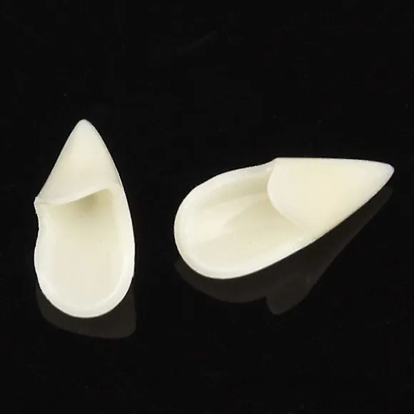 Vampyrtænder 2 par vampyrtænder til at fastgøre og modellere Natural Whi